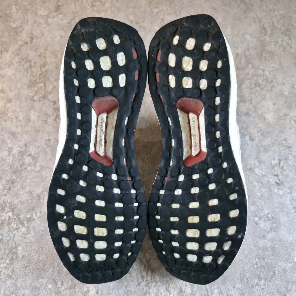 Size 8 NCAA x Adidas UltraBoost 1.0 Indiana Hoosiers Running Shoe * No Insoles *